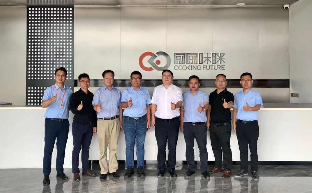 味睐厨房 无限可能 | 热烈欢迎中国高定俱乐部张传喜会长一行莅临参观指导！
